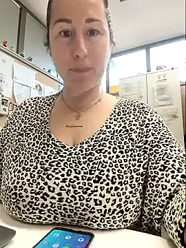 bichota85 online show from 02-10-26, 12:31