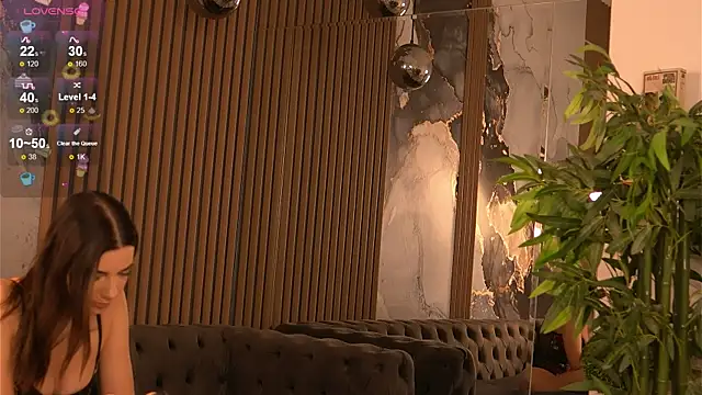 Snapshot of LunaVyx chatting on 10-03-25, 04:09 LunaVyx online show from 10-03-25, 04:09