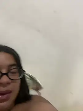 Snapshot of ursinha999 chatting on 02-25-26, 04:11 ursinha999 online show from 02-25-26, 04:11