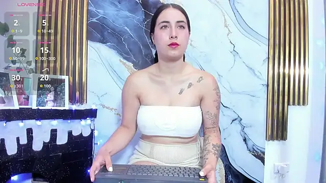 brittanyy20 online show from 01-06-26, 12:20