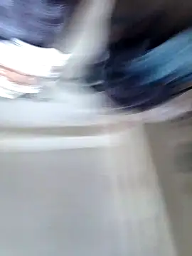 Snapshot of queen_baby09 chatting on 10-09-25, 06:22 queen baby09 online show from 10-09-25, 06:22