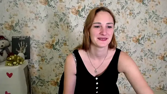 Milana Cutie  online show from 10-23-25, 06:02