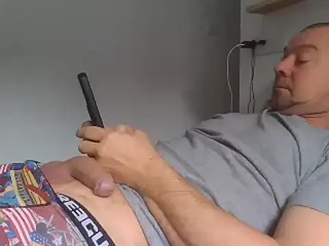 hugoboys4576 online show from 11-26-25, 11:22