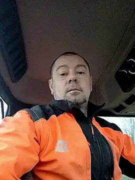 hugoboys4576 online show from 12-19-25, 08:32