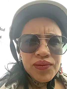 Snapshot of MILA__06 chatting on 10-06-25, 04:04 MILA 06 online show from 10-06-25, 04:04