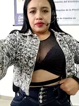 Snapshot of MILA__06 chatting on 11-08-25, 11:54 MILA 06 online show from 11-08-25, 11:54