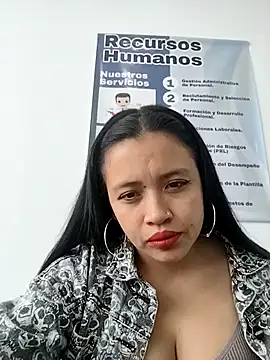 Snapshot of MILA__06 chatting on 11-30-25, 01:48 MILA 06 online show from 11-30-25, 01:48