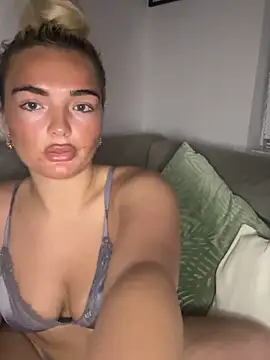 BelleXx online show from 09-23-25, 04:26