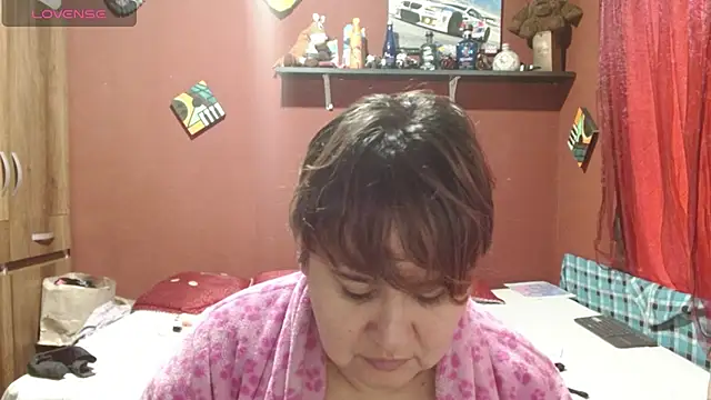 Snapshot of Sasharosee2 chatting on 11-20-25, 01:00 Sasharosee2 online show from 11-20-25, 01:00