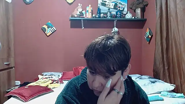 Snapshot of Sasharosee2 chatting on 01-11-26, 12:10 Sasharosee2 online show from 01-11-26, 12:10