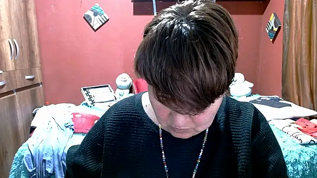 Snapshot of Sasharosee2 chatting on 02-19-26, 01:29 Sasharosee2 online show from 02-19-26, 01:29