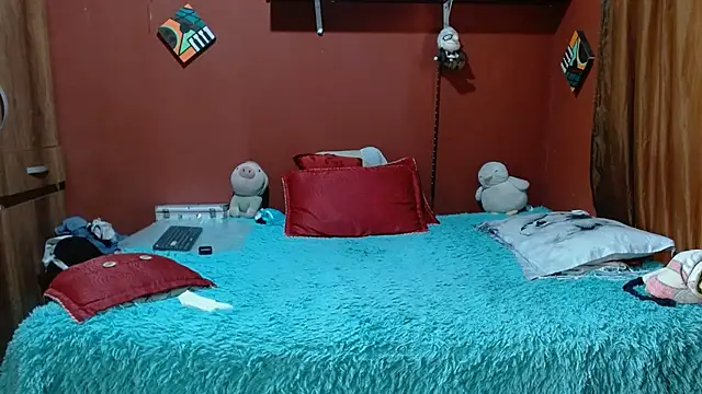 Snapshot of Sasharosee2 chatting on 02-20-26, 01:11 Sasharosee2 online show from 02-20-26, 01:11