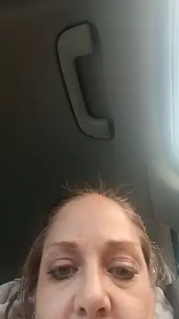 Snapshot of curvybabe88 chatting on 10-28-25, 03:04 curvybabe88 online show from 10-28-25, 03:04