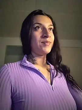 Snapshot of gabii_hardy chatting on 06-23-26, 09:40 gabii hardy online show from 06-23-26, 09:40