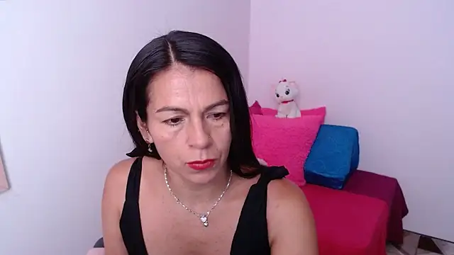 camilavargas  online show from 04-11-26, 07:40