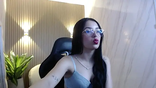 sophiadoll tf online show from 11-04-25, 05:12