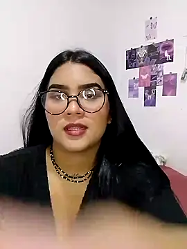 Renata Zoe online show from 09-28-25, 01:55