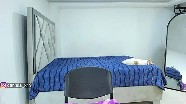 Daniela x19 online show from 10-11-25, 02:44