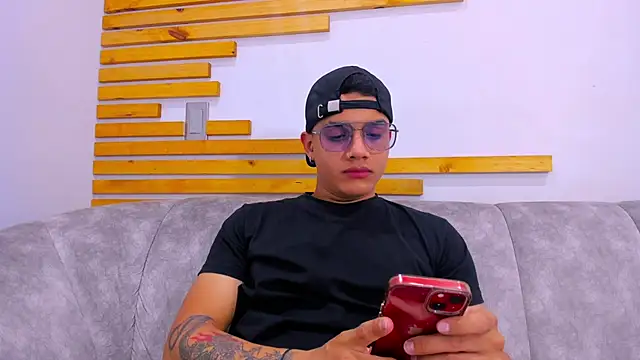 axel vega online show from 09-24-25, 07:06