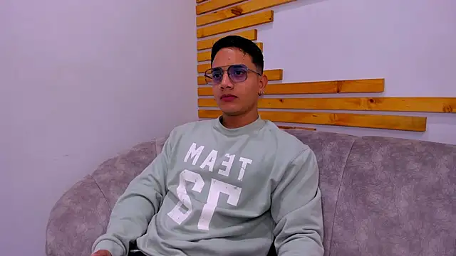 axel vega online show from 09-30-25, 07:08