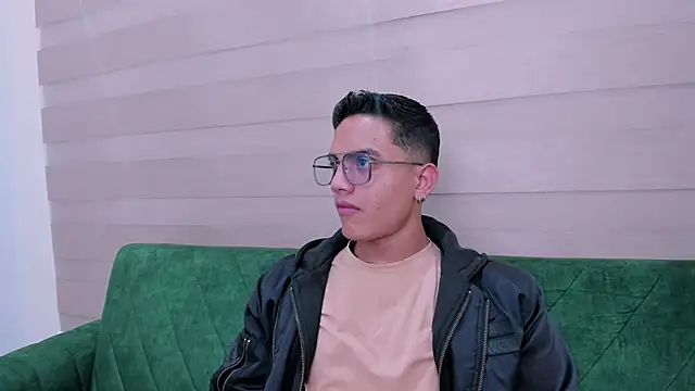 axel vega online show from 10-01-25, 01:17