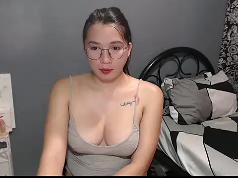 XxBigcumxX online show from 12-01-25, 03:55