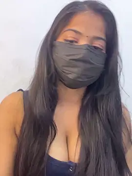 Rihana 01 online show from 12-19-25, 06:53