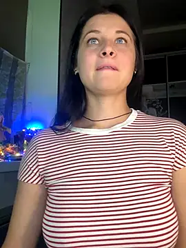 cutie modest  online show from 10-21-25, 07:47