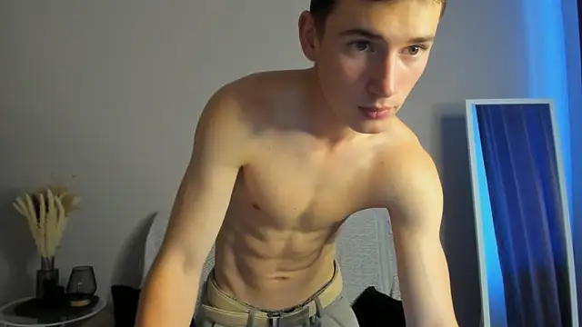 Max Foks online show from 09-18-25, 08:16