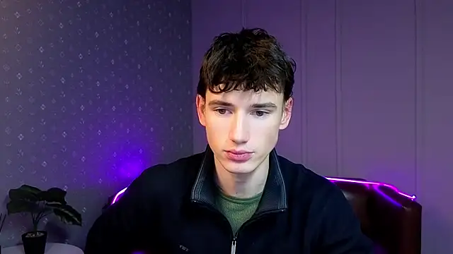 Max Foks online show from 12-23-25, 10:46