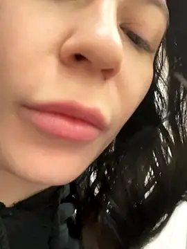 Snapshot of Valerie_Ohara chatting on 09-25-25, 05:33 Valerie Ohara online show from 09-25-25, 05:33