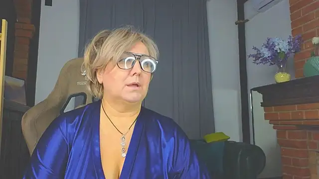 Marta Wils online show from 11-14-25, 10:03