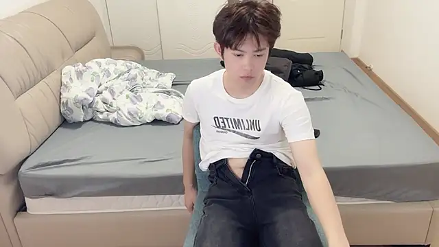 xlong00099 online show from 11-26-25, 11:11