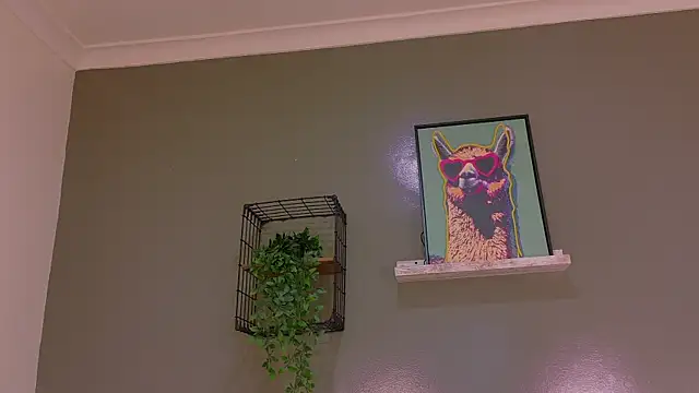 KeendraFox  online show from 10-17-25, 10:18