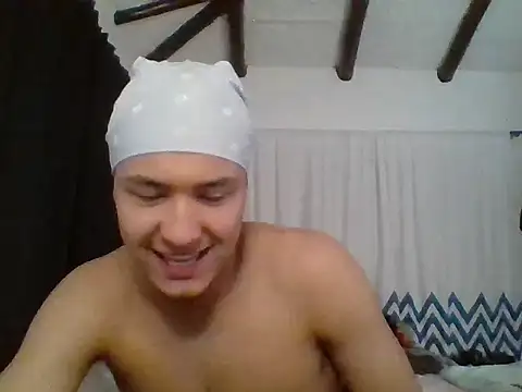 Snapshot of El_awo_ chatting on 09-26-25, 06:34 El awo online show from 09-26-25, 06:34