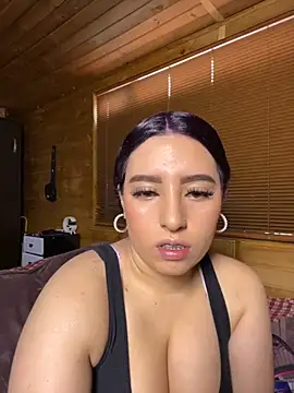 Snapshot of Dani_and_Ander chatting on 09-25-25, 06:00 Dani and Ander online show from 09-25-25, 06:00