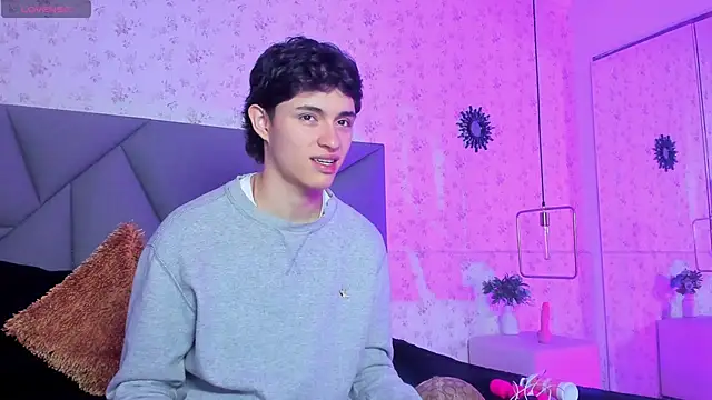 meganandtylerr19 online show from 11-27-25, 11:56