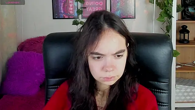 Snapshot of Elise_Noir chatting on 10-25-25, 04:13 Elise Noir online show from 10-25-25, 04:13