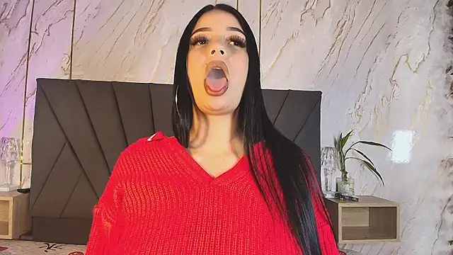 Luna Scarlet1 online show from 09-25-25, 06:17