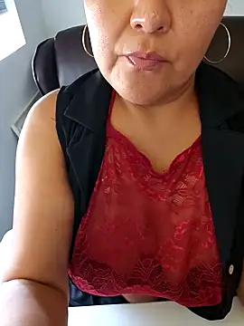 Snapshot of sw33th3art chatting on 09-18-25, 06:32 sw33th3art online show from 09-18-25, 06:32