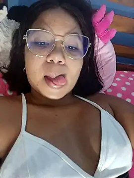 little onixx online show from 10-17-25, 12:08