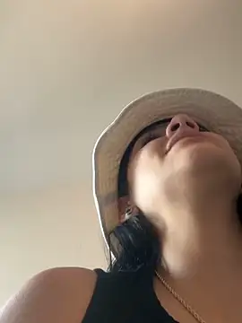 Snapshot of Mia_fire666 chatting on 12-02-25, 11:11 Mia fire666 online show from 12-02-25, 11:11