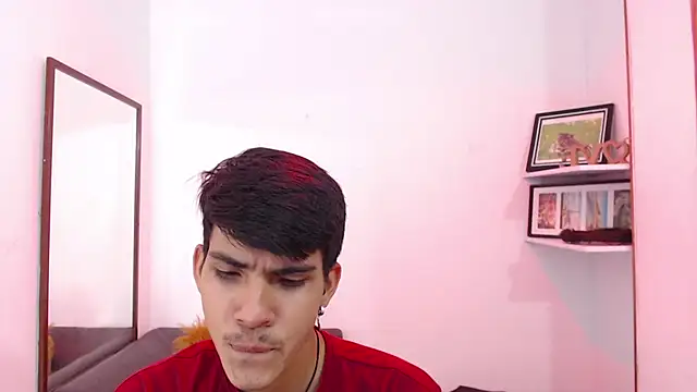 Snapshot of David_925_ chatting on 11-06-25, 03:29 David 925 online show from 11-06-25, 03:29