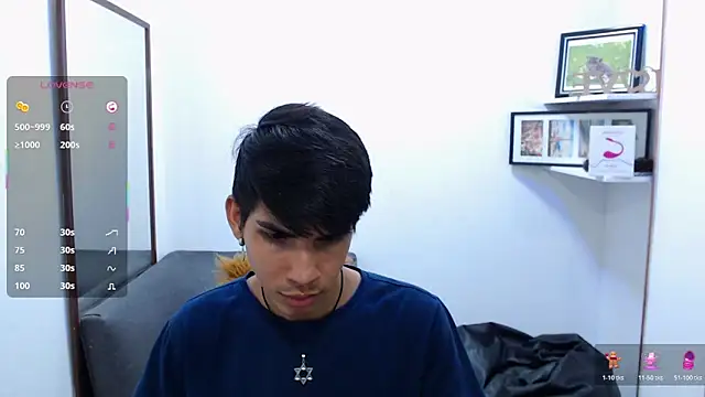 Snapshot of David_925_ chatting on 11-27-25, 04:14 David 925 online show from 11-27-25, 04:14