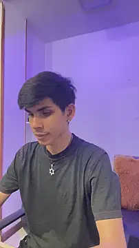 Snapshot of David_925_ chatting on 11-29-25, 04:15 David 925 online show from 11-29-25, 04:15