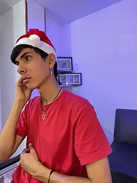 Snapshot of David_925_ chatting on 12-04-25, 05:39 David 925 online show from 12-04-25, 05:39