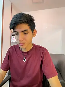 Snapshot of David_925_ chatting on 12-05-25, 05:49 David 925 online show from 12-05-25, 05:49