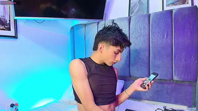 Erick Velveth online show from 03-07-26, 06:21