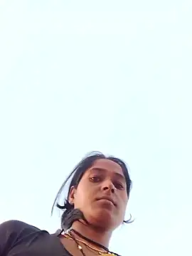 Hot reshmaji online show from 04-16-26, 12:44