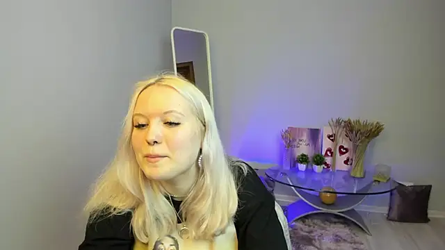 RoseThomas  online show from 09-25-25, 02:32